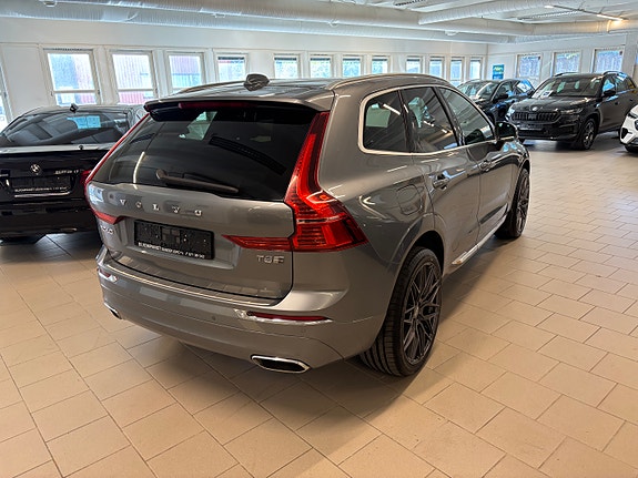 Volvo XC60 2 of 30