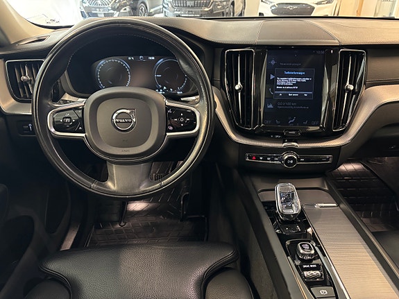 Volvo XC60 4 of 30
