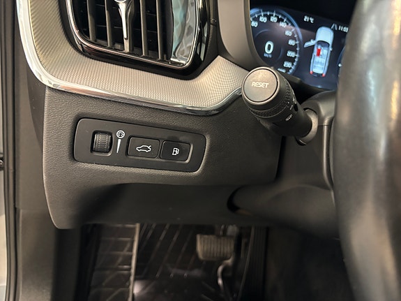 Volvo XC60 18 of 30