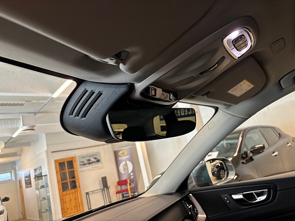 Volvo XC60 20 of 30