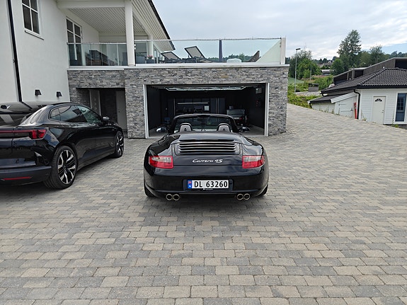 Porsche 911 6 of 26