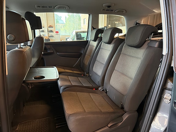 Volkswagen Sharan 9 of 23