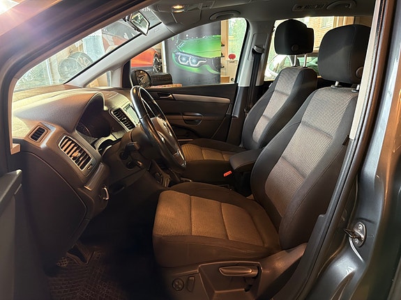 Volkswagen Sharan 5 of 23