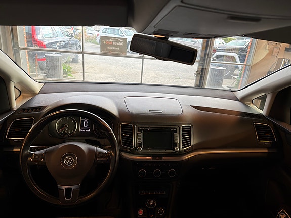 Volkswagen Sharan 10 of 23