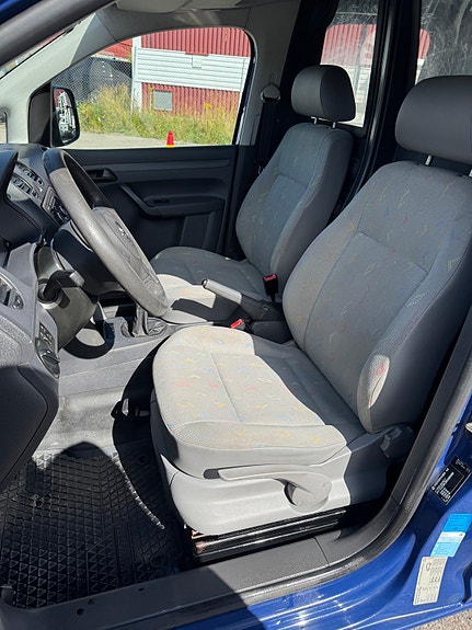 Volkswagen Caddy Maxi 9 of 30