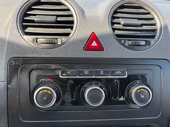 Volkswagen Caddy Maxi 14 of 30