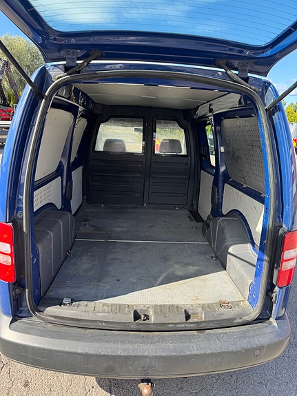 Volkswagen Caddy Maxi 19 of 30