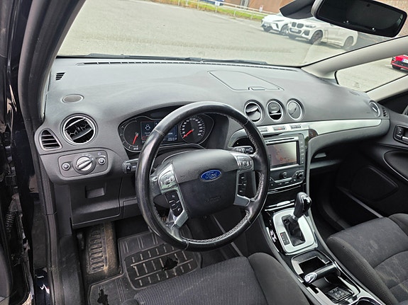 Ford S-MAX 14 of 25