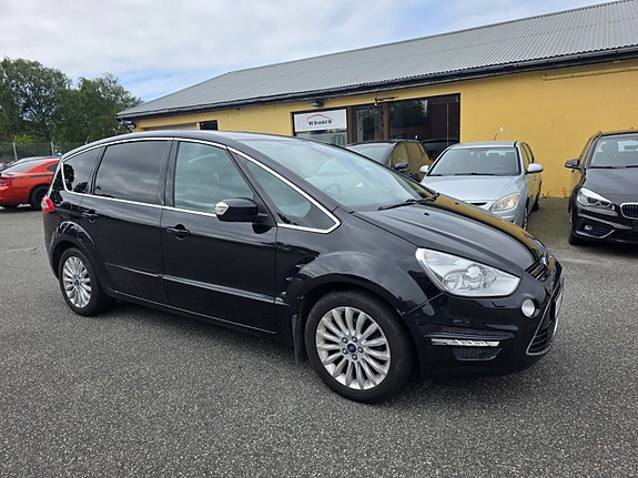 Ford S-MAX 3 of 25
