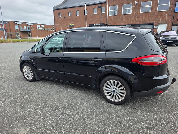 Ford S-MAX 9 of 25