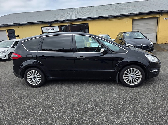 Ford S-MAX 4 of 25