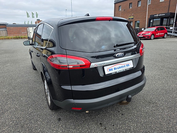 Ford S-MAX 7 of 25