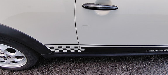 MINI Cooper 14 of 19