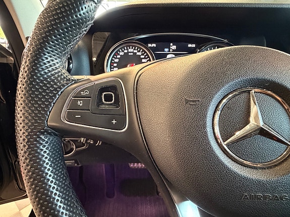 Mercedes-Benz 25 of 30