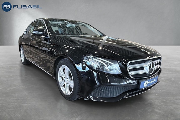 Mercedes-Benz 13 of 30