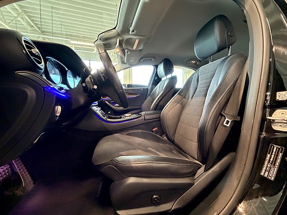 Mercedes-Benz 18 of 30