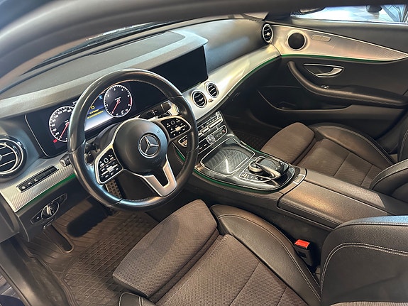Mercedes-Benz 15 of 30