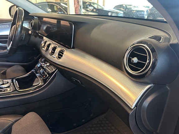 Mercedes-Benz 20 of 30