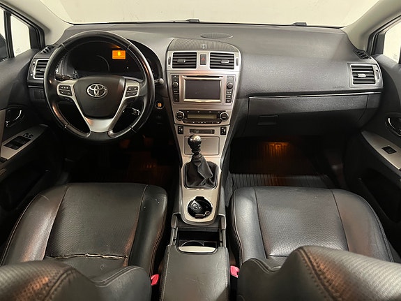 Toyota Avensis 11 of 25