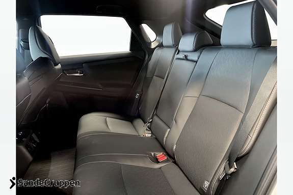 Subaru Solterra 12 of 13