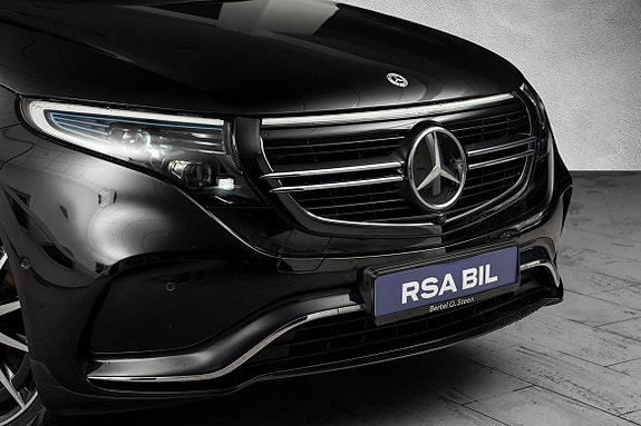 Mercedes-Benz EQC400 5 of 24