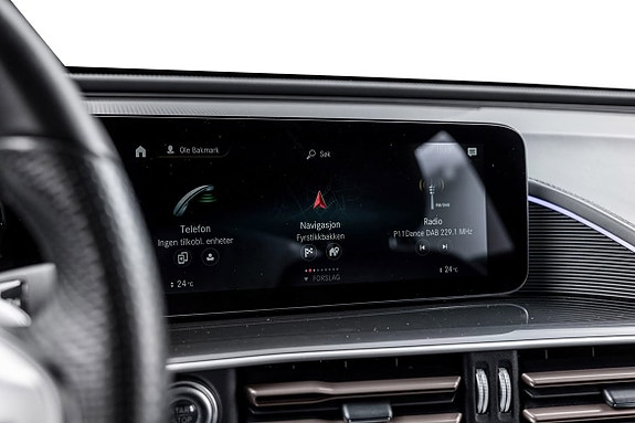 Mercedes-Benz EQC400 19 of 24