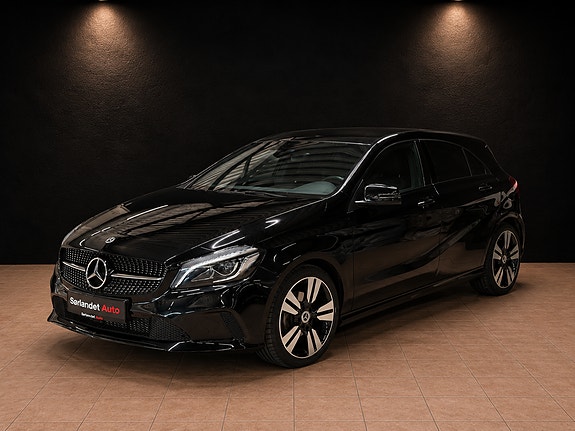 Mercedes-Benz A180 2 of 29