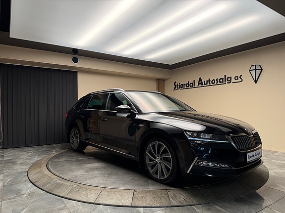 Skoda Superb 7 of 30
