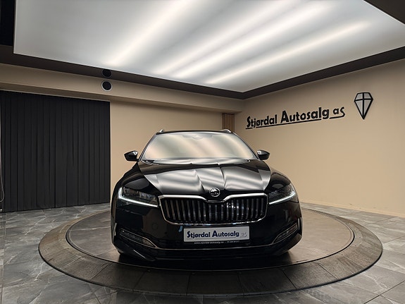 Skoda Superb 8 of 30