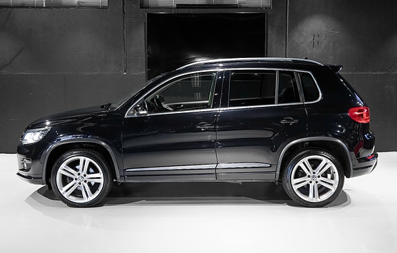Volkswagen Tiguan 3 of 30