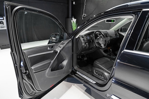 Volkswagen Tiguan 16 of 30