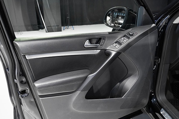 Volkswagen Tiguan 17 of 30