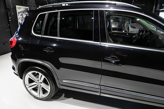 Volkswagen Tiguan 10 of 30