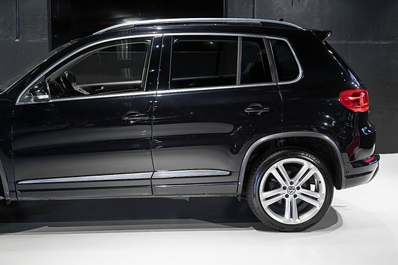 Volkswagen Tiguan 5 of 30