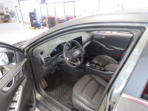 Hyundai IONIQ 9 of 25