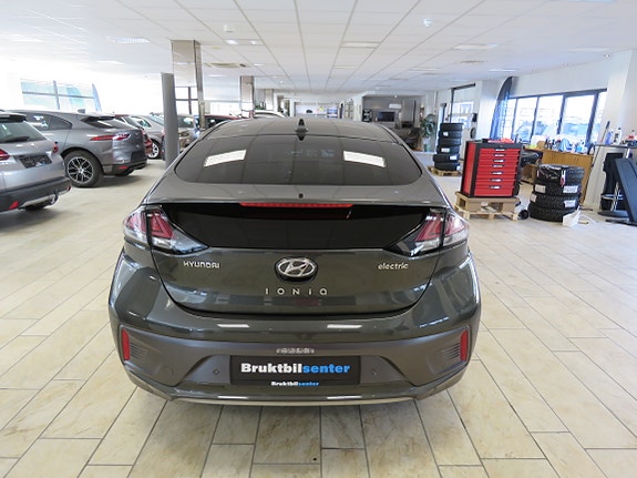 Hyundai IONIQ 4 of 25