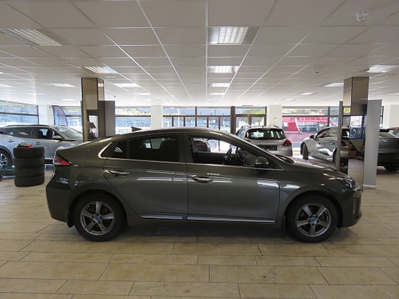 Hyundai IONIQ 6 of 25