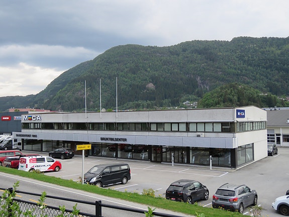 Hyundai IONIQ 24 of 25
