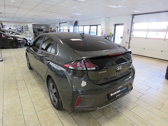Hyundai IONIQ 3 of 25