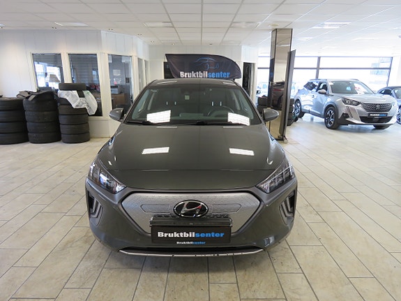 Hyundai IONIQ 8 of 25