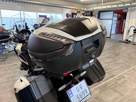Kawasaki Versys 1100 SE Grand Tourer DEMO 13 of 16