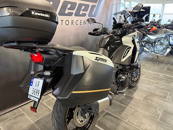 Kawasaki Versys 1100 SE Grand Tourer DEMO 15 of 16