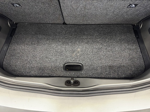 Volkswagen UP! 7 of 19