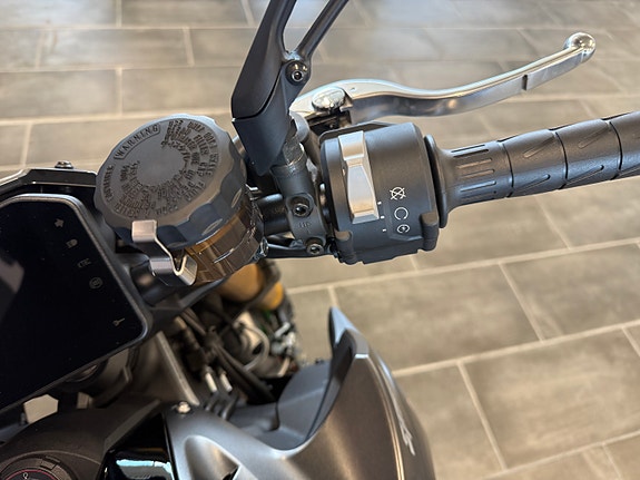 Kawasaki Z 1100 SE DEMO 11 of 15