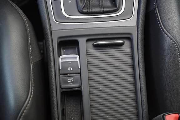 Volkswagen e-Golf VII 25 of 30