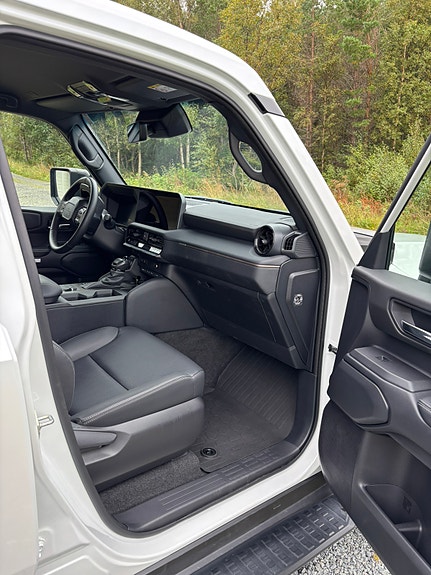 Toyota Land Cruiser 16 of 20