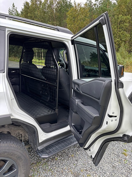 Toyota Land Cruiser 12 of 20