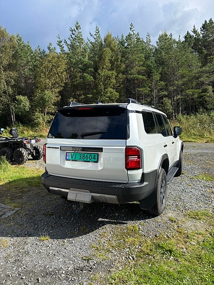 Toyota Land Cruiser 2 of 20