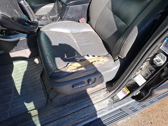 Toyota Land Cruiser 8 of 12
