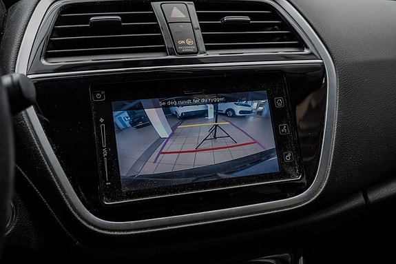 Suzuki SX4 S-Cross 25 of 26